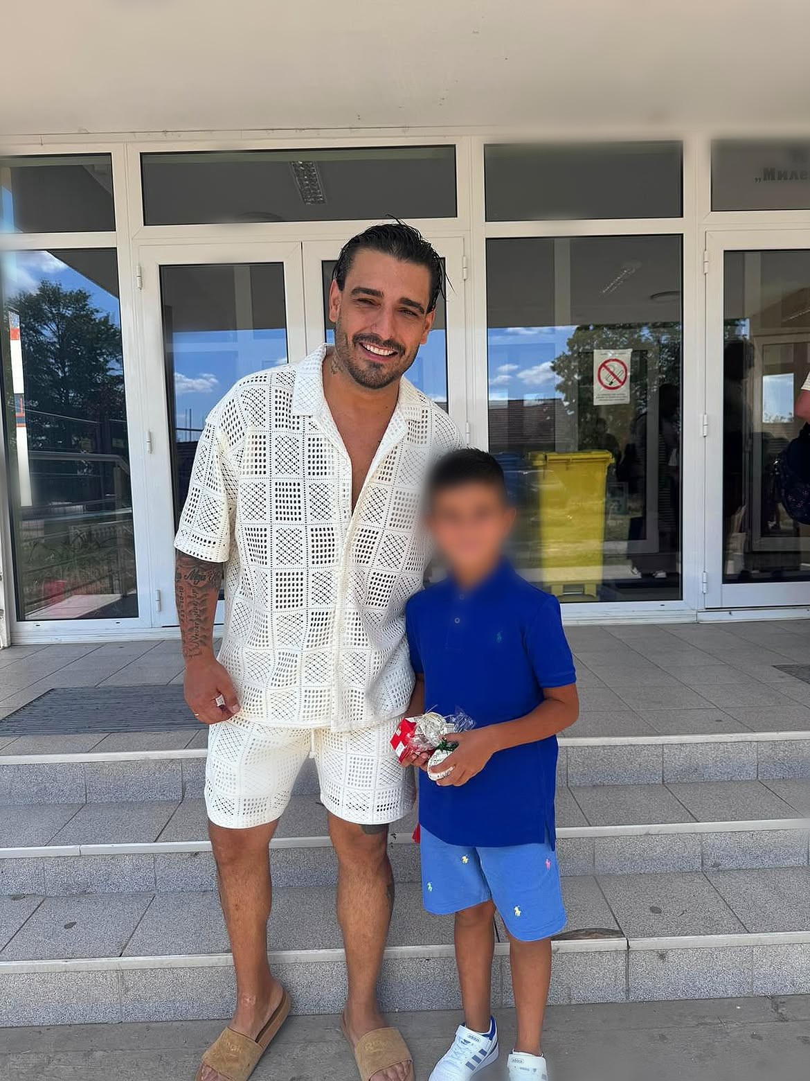 Veliki dan u domu Darka Lazića: Njegov sin krenuo u prvi razred, ponosni tata se odmah oglasio 5 darko lazic sa sinom