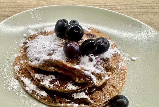 Jedna ima oko 45 kalorija, a ne biste rekli da je "zdrava": Ove proteinske palačinke su nestale za čas 18 proteinske palacinke e1790275125273