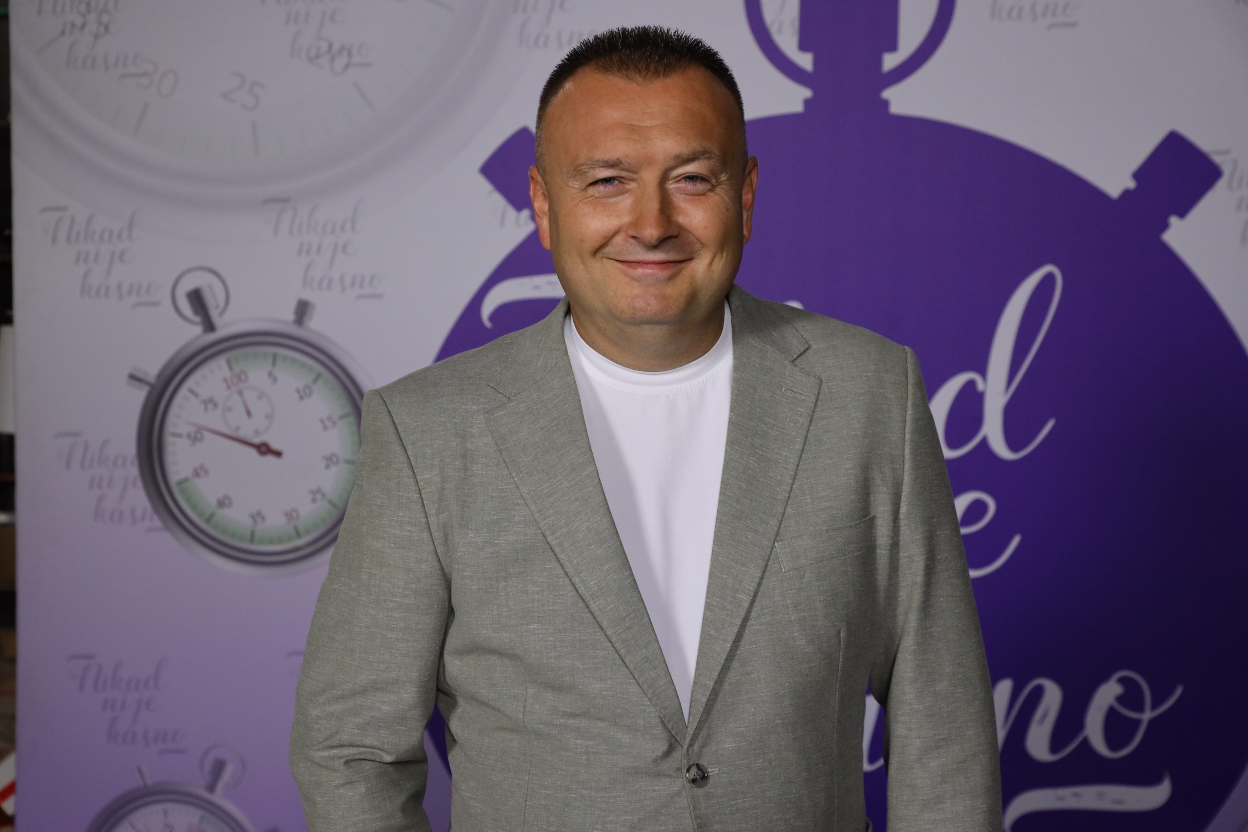 Bojan Palić otkrio zbog čega je ovoliko dugo čekao da se prijavi za takmičenje: "Sad nemam takvih problema" (VIDEO) 6 BOJAN PALIC 47 GOD. SKOPLJE MKD 8