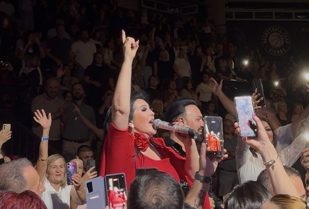 Spektakl u Beču: Dragana Mirković održala koncert za pamćenje, kada je sišla u publiku, nastao pravi delirijum 12 IMG 1497