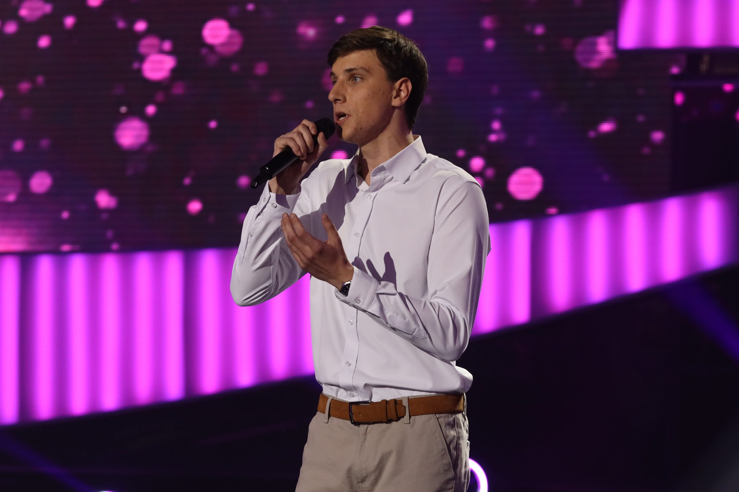 NIKOLA VASALIC 19 GOD. NOVI SAD 12