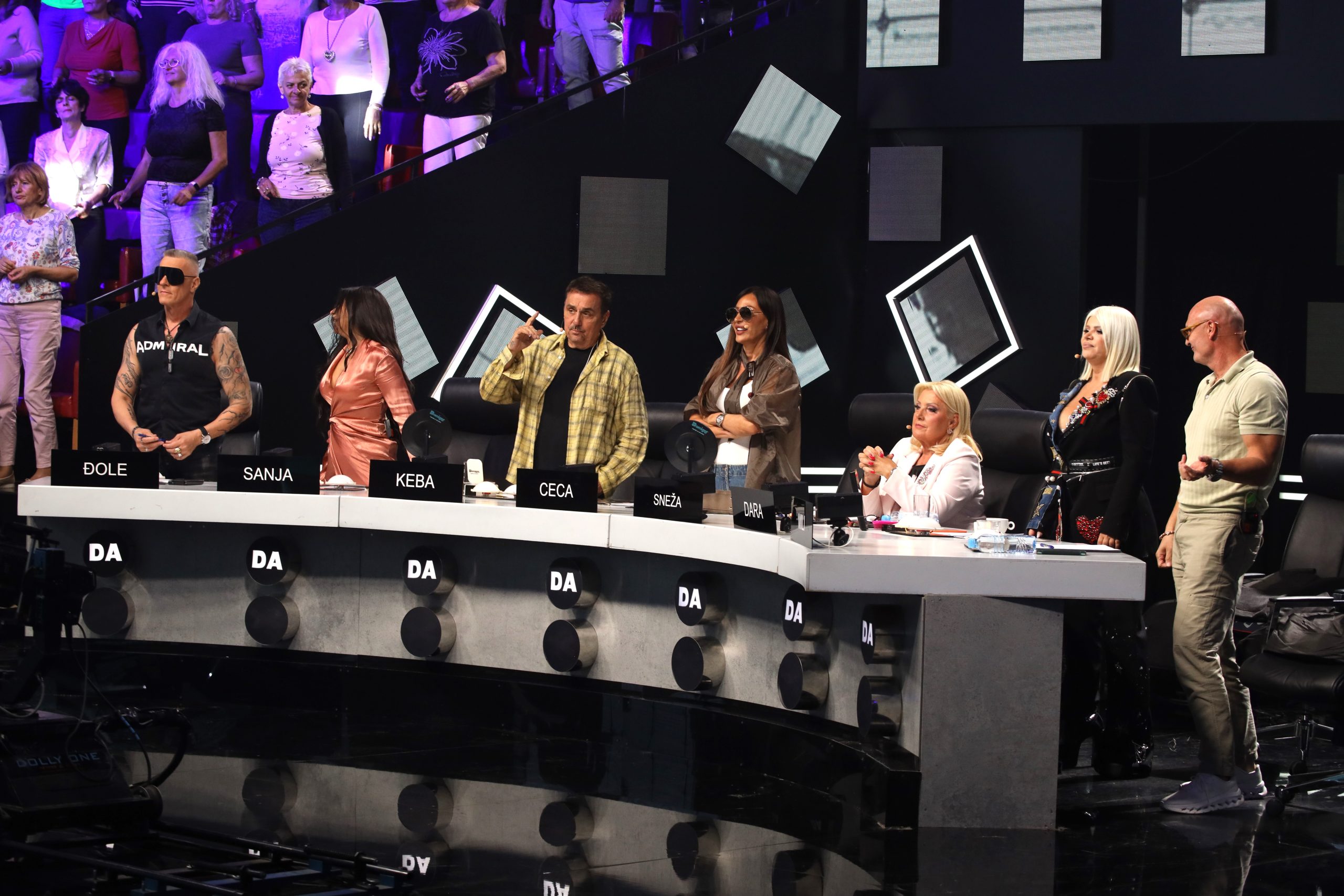 Izliv ljubavi upućen članici žirija, Voja presekao: "Žao mi je što gledaoci ovo neće videti u emisiji" (VIDEO) 7 ZIRI ZG SNIMANJE 22092026 FOTO MUNJA 6 2