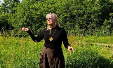 Hanka Paldum (70) objavila fotku koja je izazvala šok na mrežama: "Da li je realno da neko ovako izgleda?" (FOTO) 7 hanka